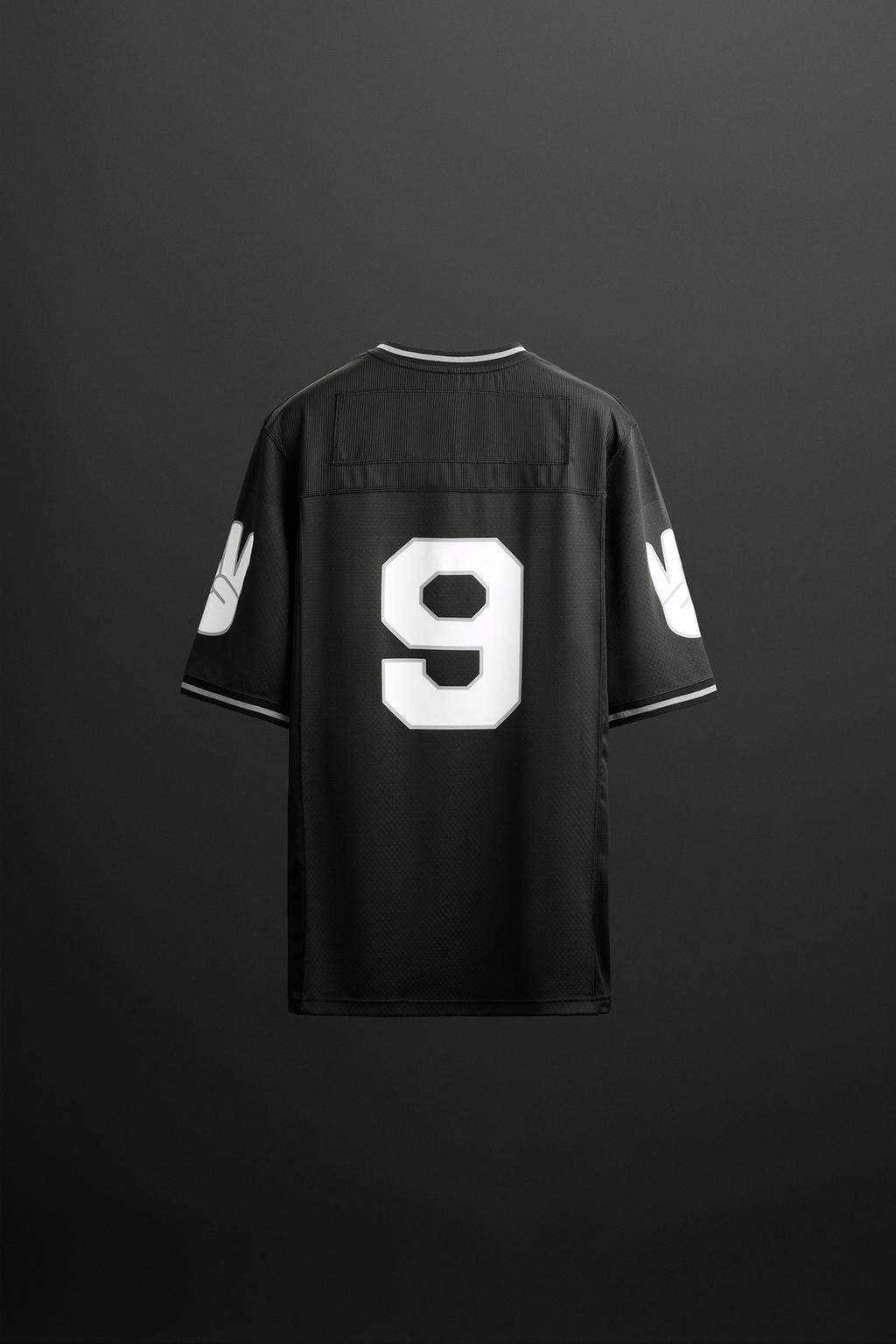 AMERICAN FOOTBALL T-SHIRT
