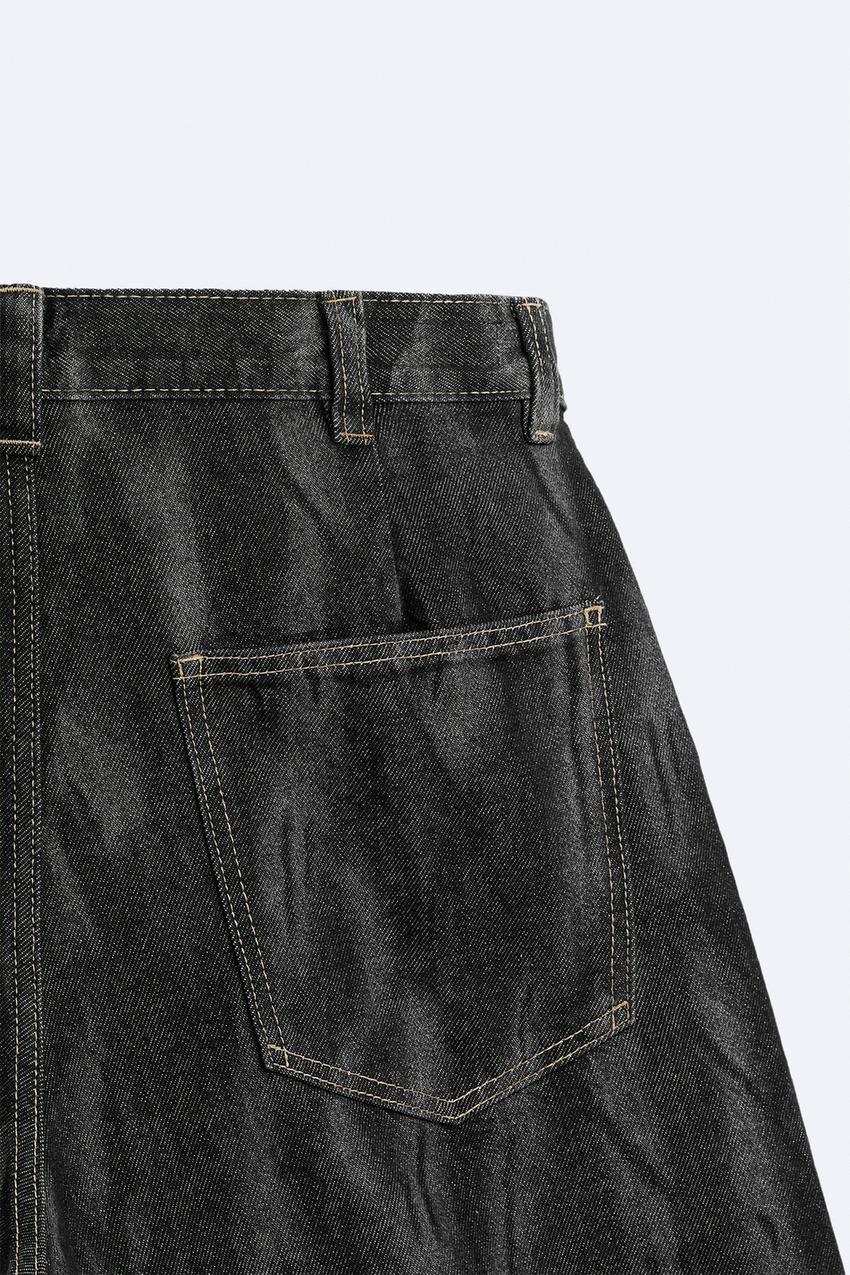 LASER PRINT BERMUDA SHORTS