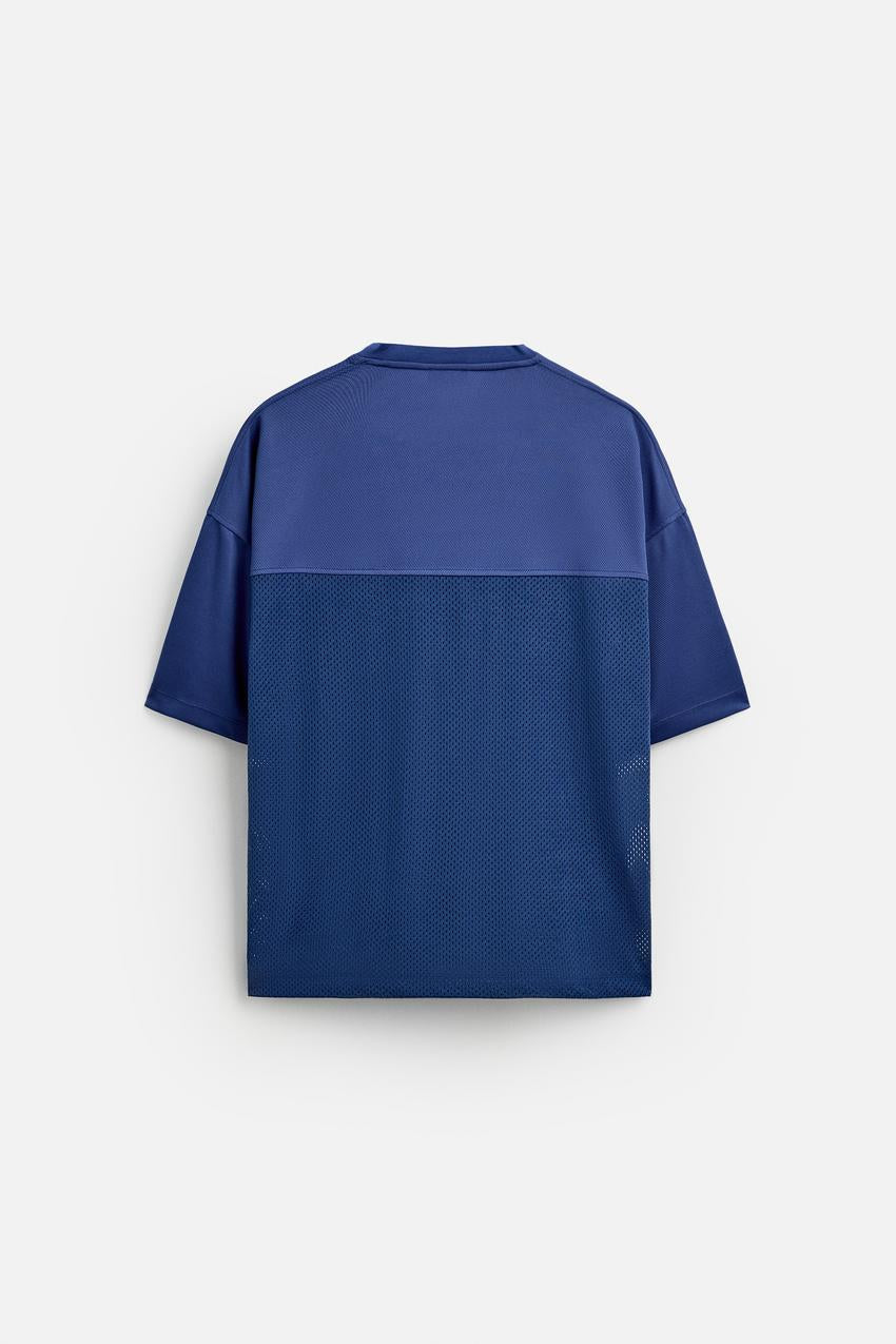 MESH TEXTURE T-SHIRT WITH SLOGAN