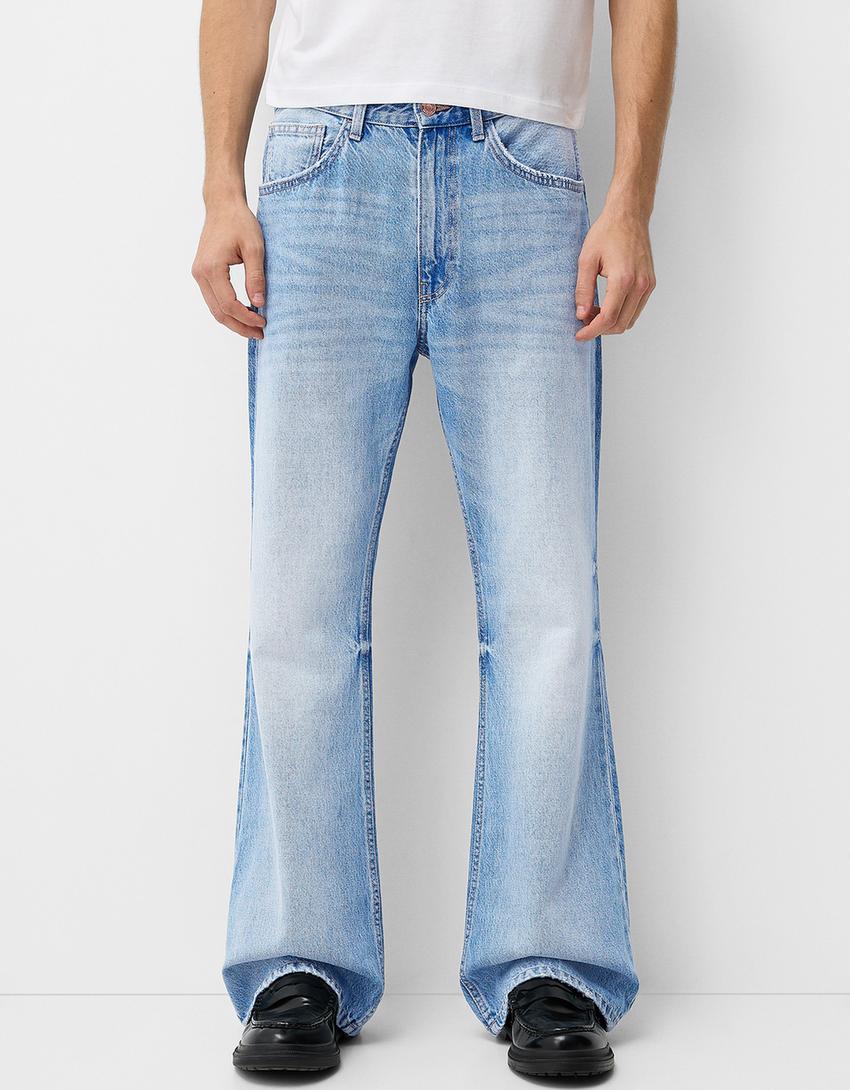 FLARED JEANS