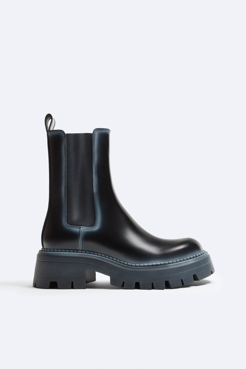 DISTRESSED CHUNKY BOOTS