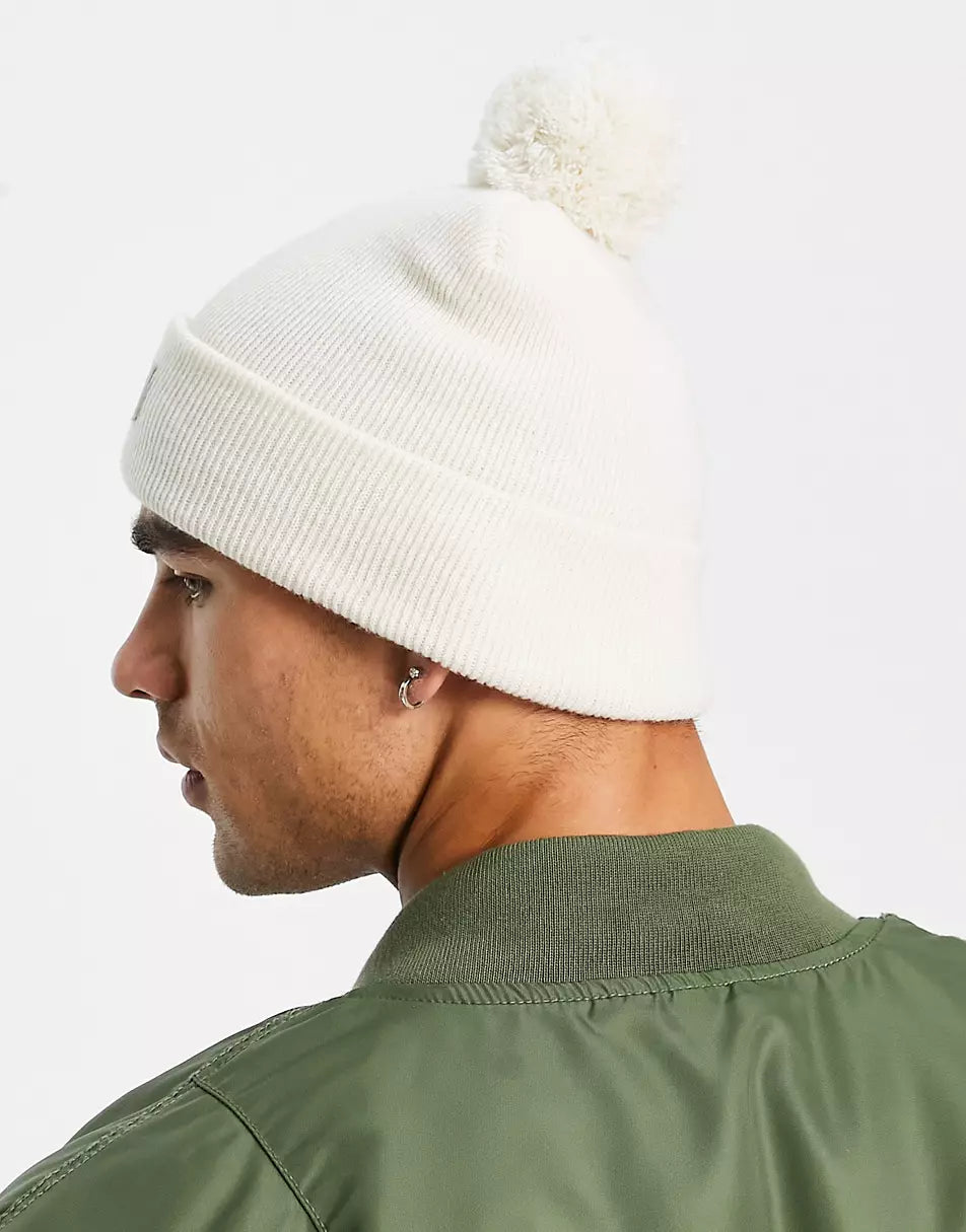 GIBSLAND BOBBLE BEANIE IN WHITE