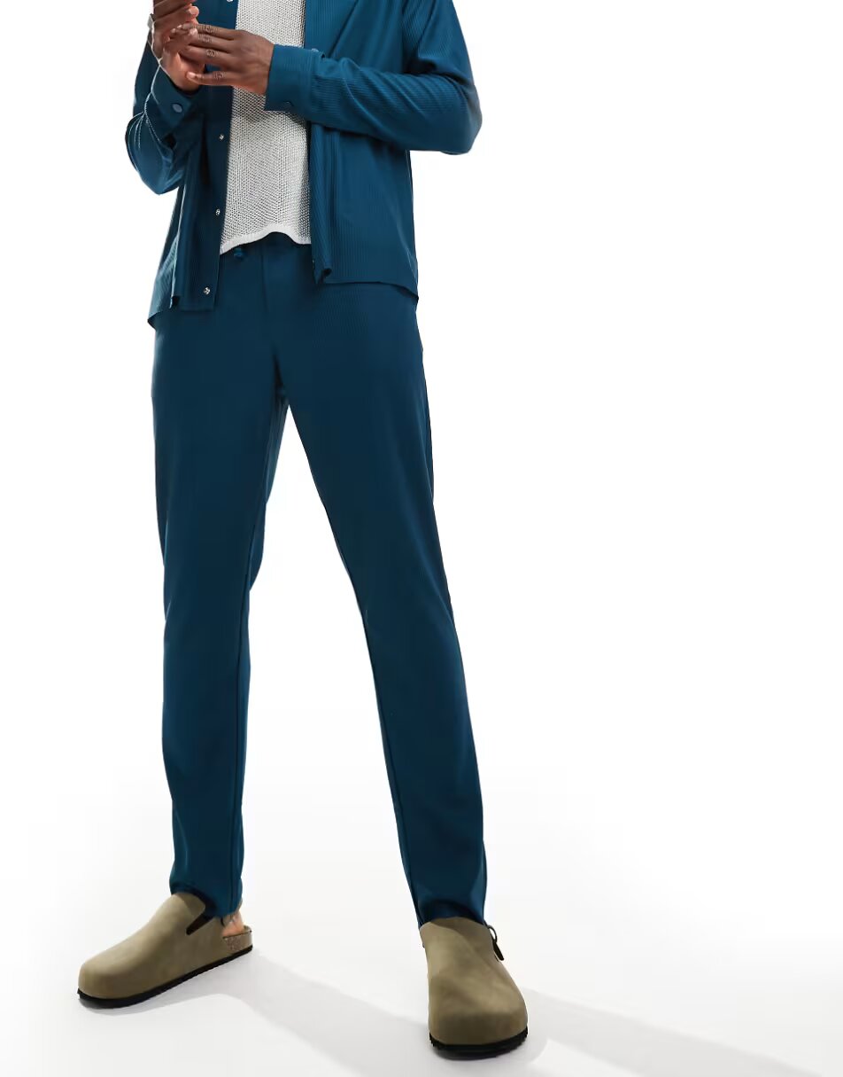 PLISSE TAPERED FIT PULL ON TROUSER