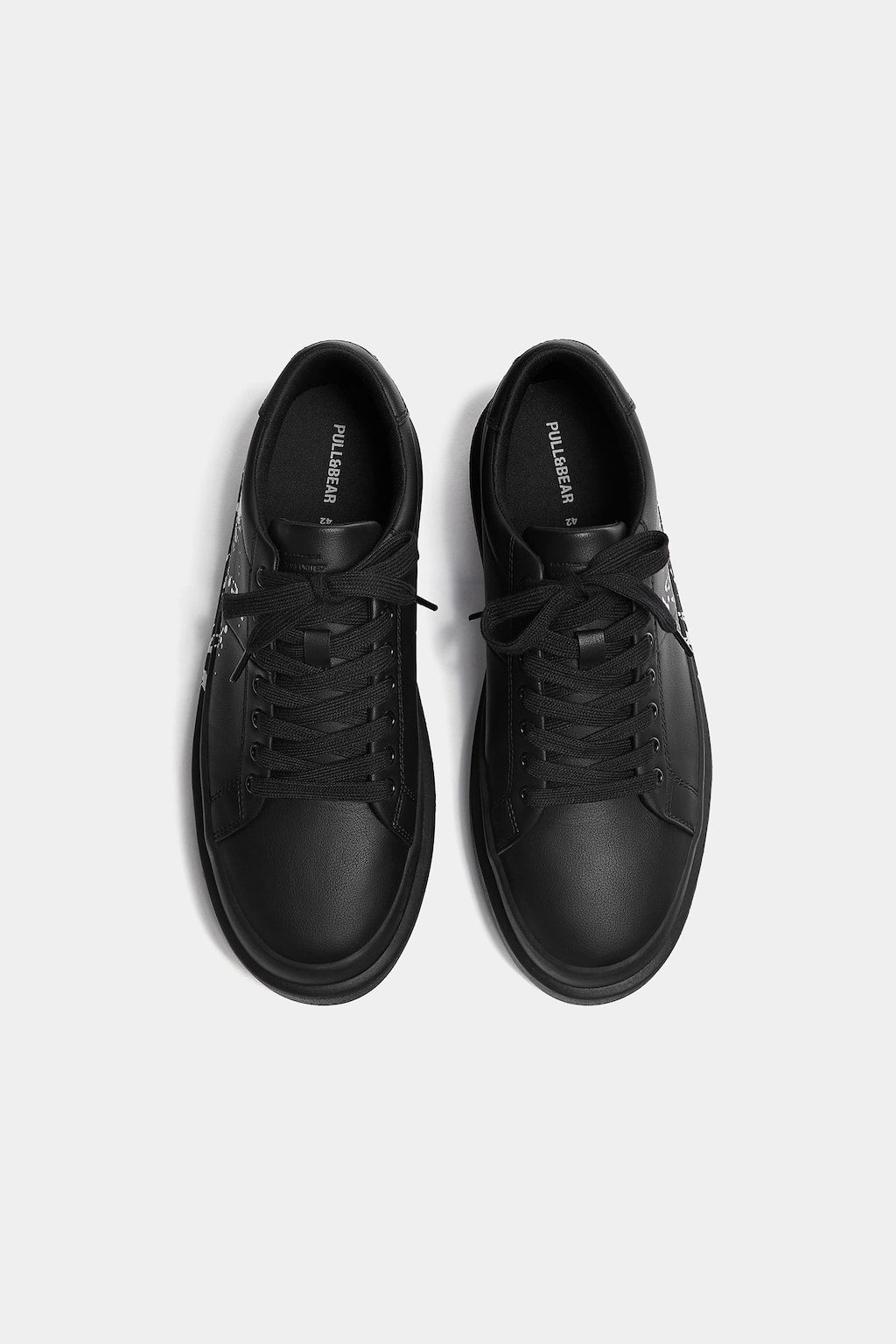 CHUNKY TRAINERS