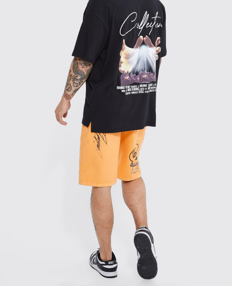 FIXED WAIST RELAXED GRAFFITI SHORT