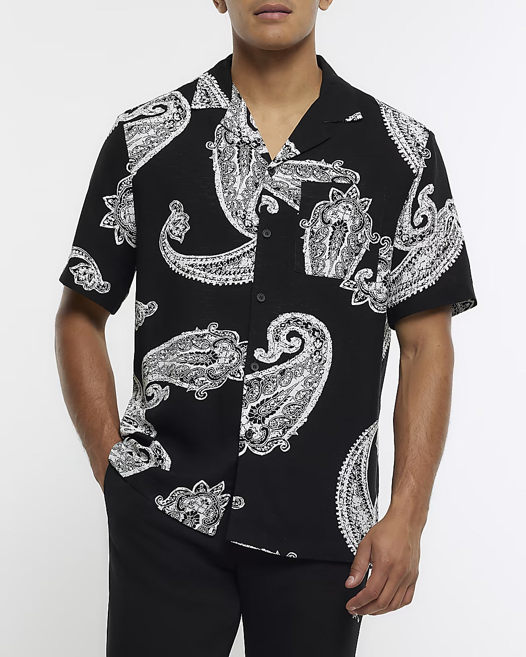 BLACK REGULAR FIT PAISLEY REVERE SHIRT