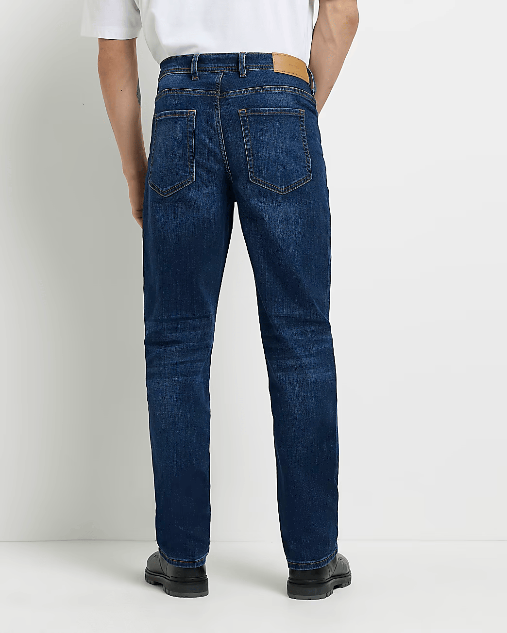 BLUE DARK WASH STRAIGHT FIT JEANS