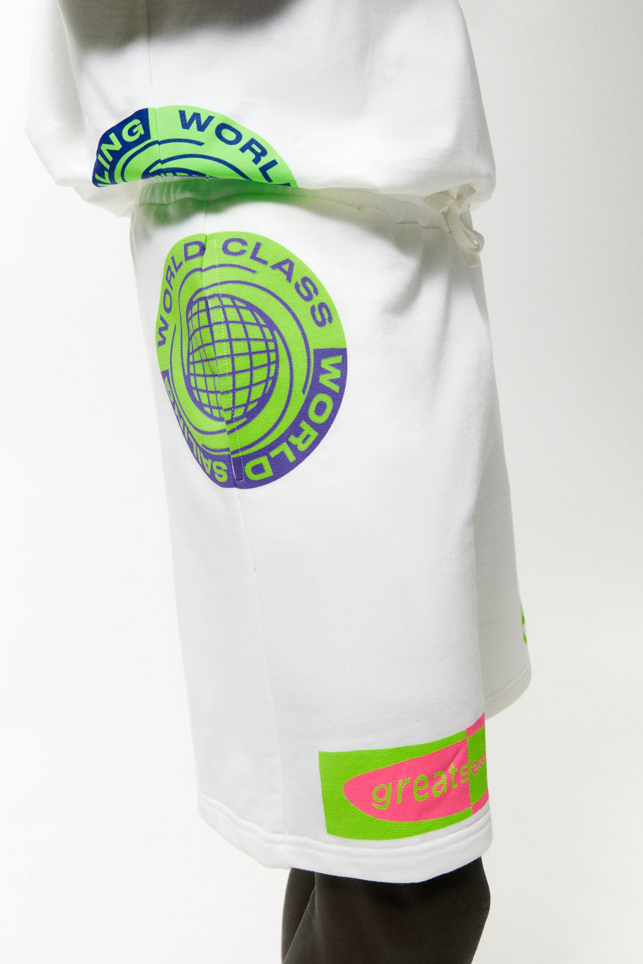 PRINTED JOGGER BERMUDA SHORTS