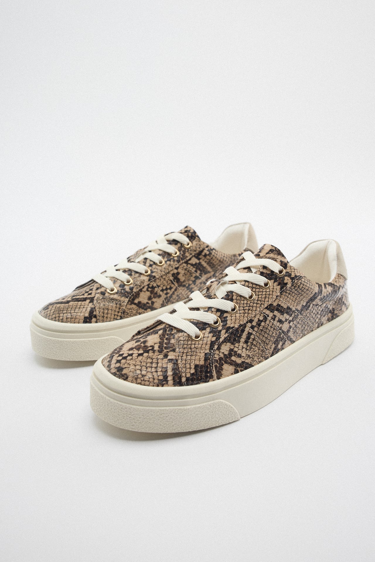 ANIMAL PRINT TRAINERS