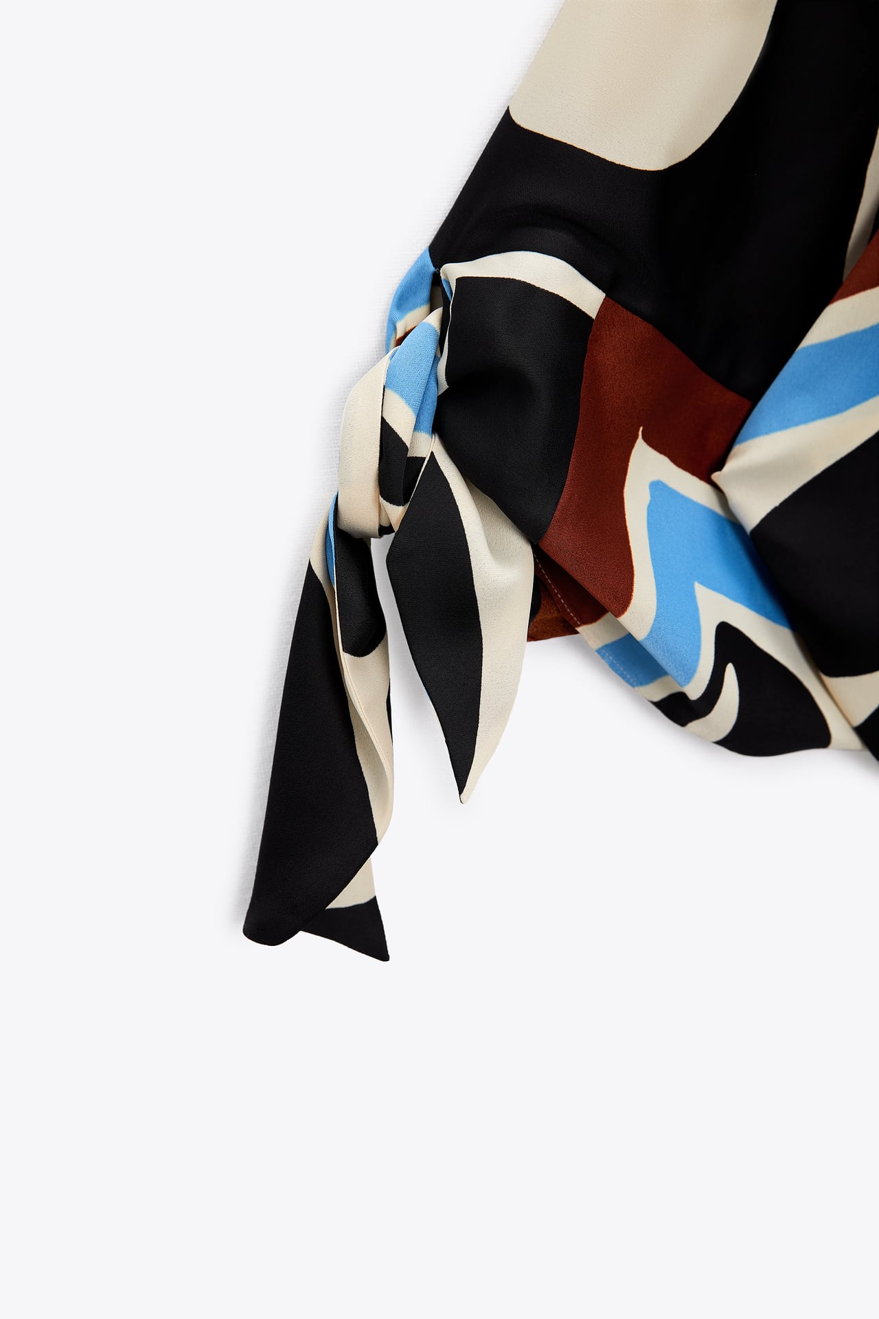 PRINTED BLOUSE WITH TIES