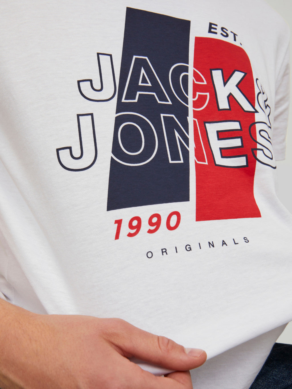CLASSIC T-SHIRT