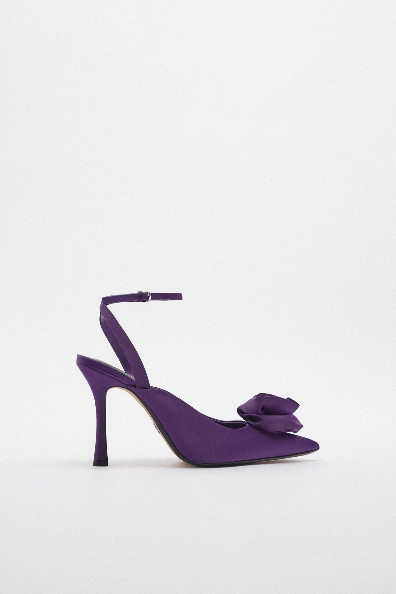 HEELED SHOES WITH FLOWER