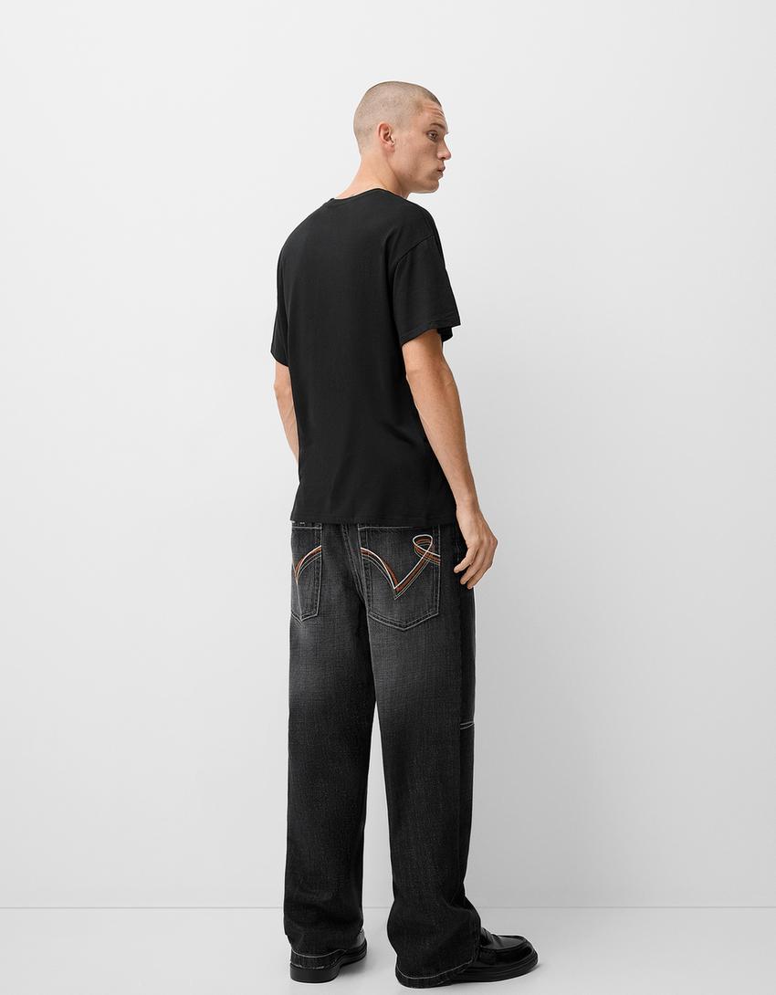 EMBROIDERED BAGGY JEANS