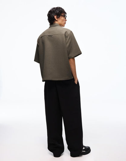 SHORT SLEEVE BOXY TAILORED FIT SHIRT