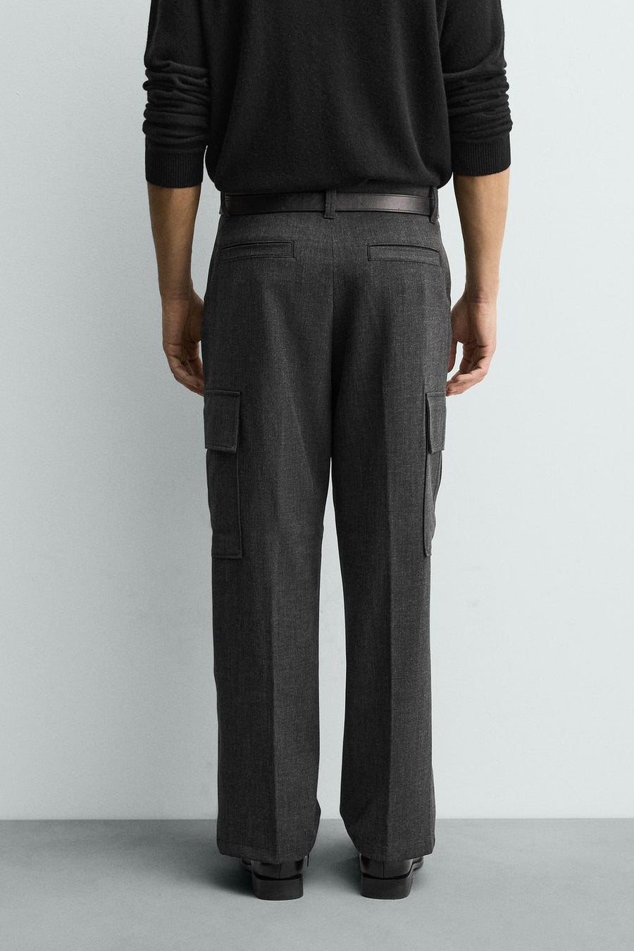 COMFORT STRAIGHT-LEG CARGO TROUSERS