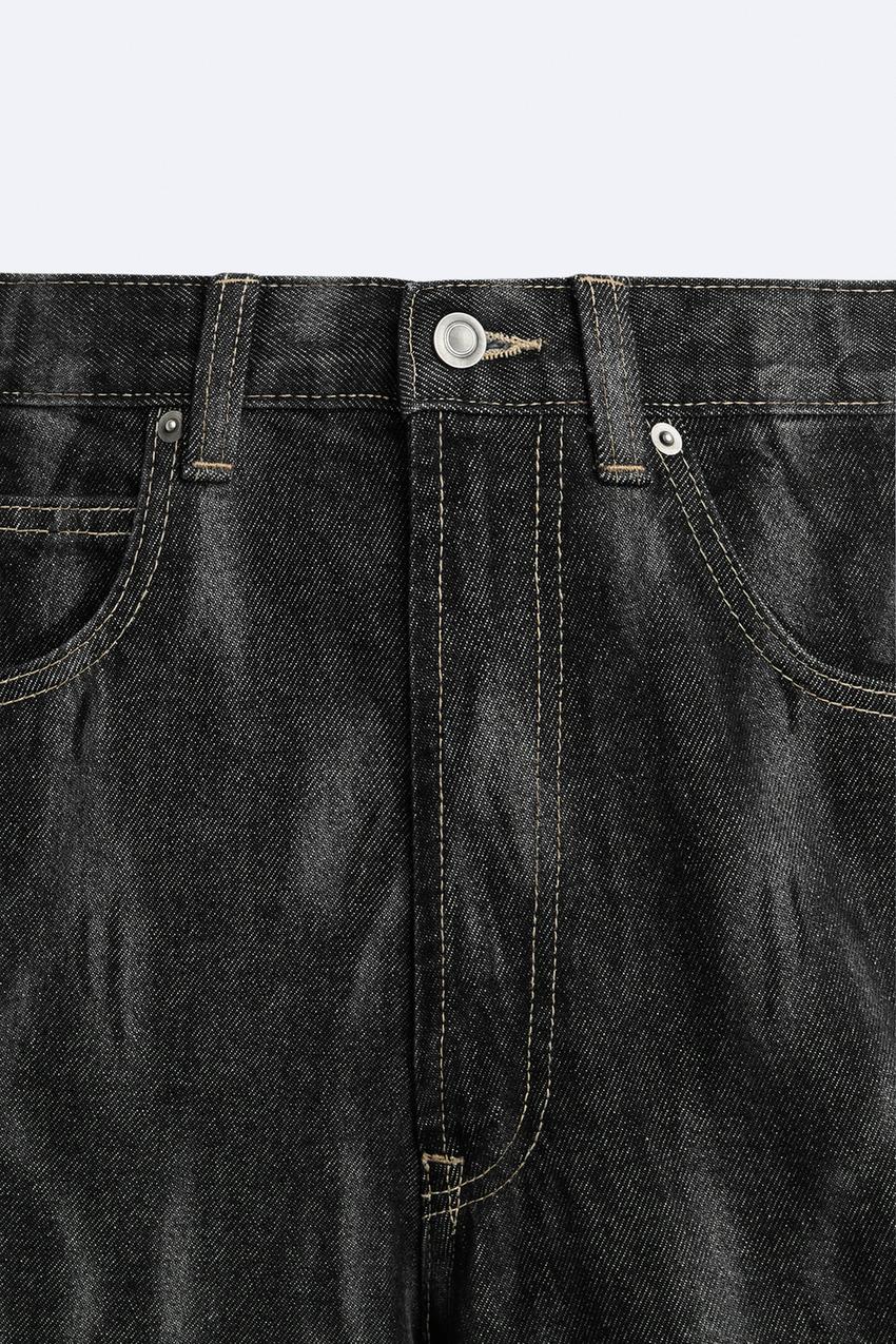 LASER PRINT BERMUDA SHORTS