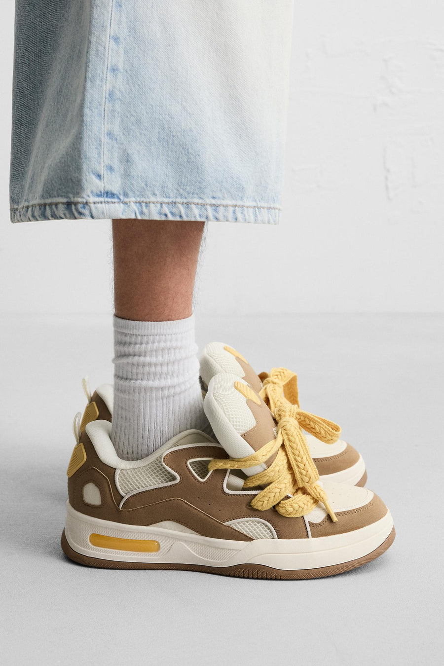 SKATE TRAINERS