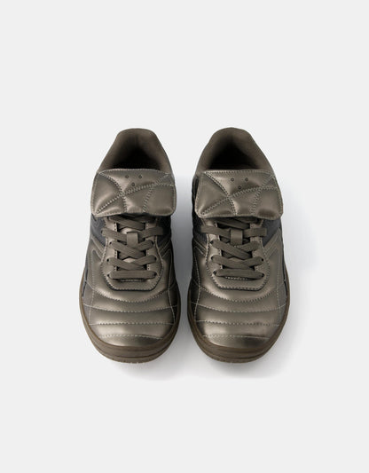 RETRO FOOTBALL TRAINERS WITH TONGUE