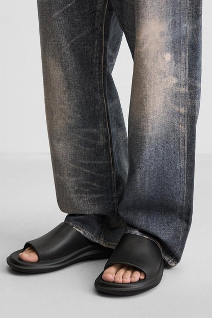 CHUNKY POOL SLIDERS