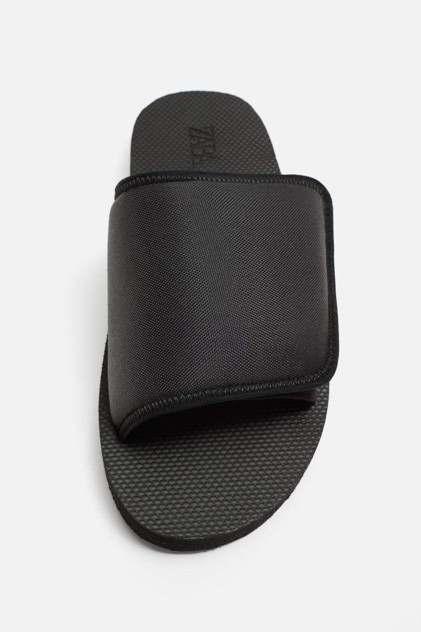 QUILTED SLIDER SANDALS