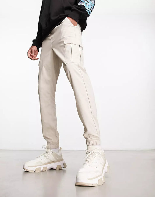 TECH CARGO TROUSERS IN LIGHT STONE