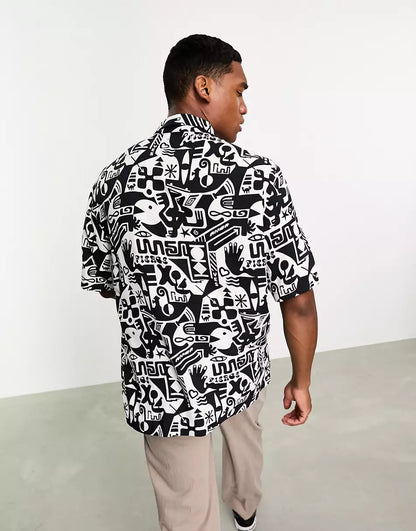 GEOMETRIC SHAPES PRINTED SHIRT IN BLACK AND WHITE