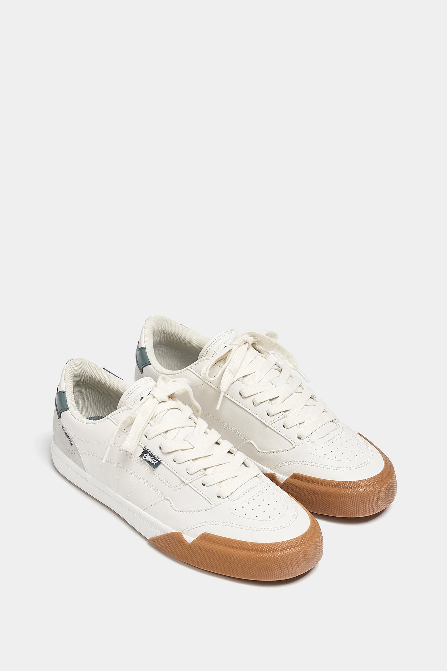 CONTRAST RETRO TRAINERS