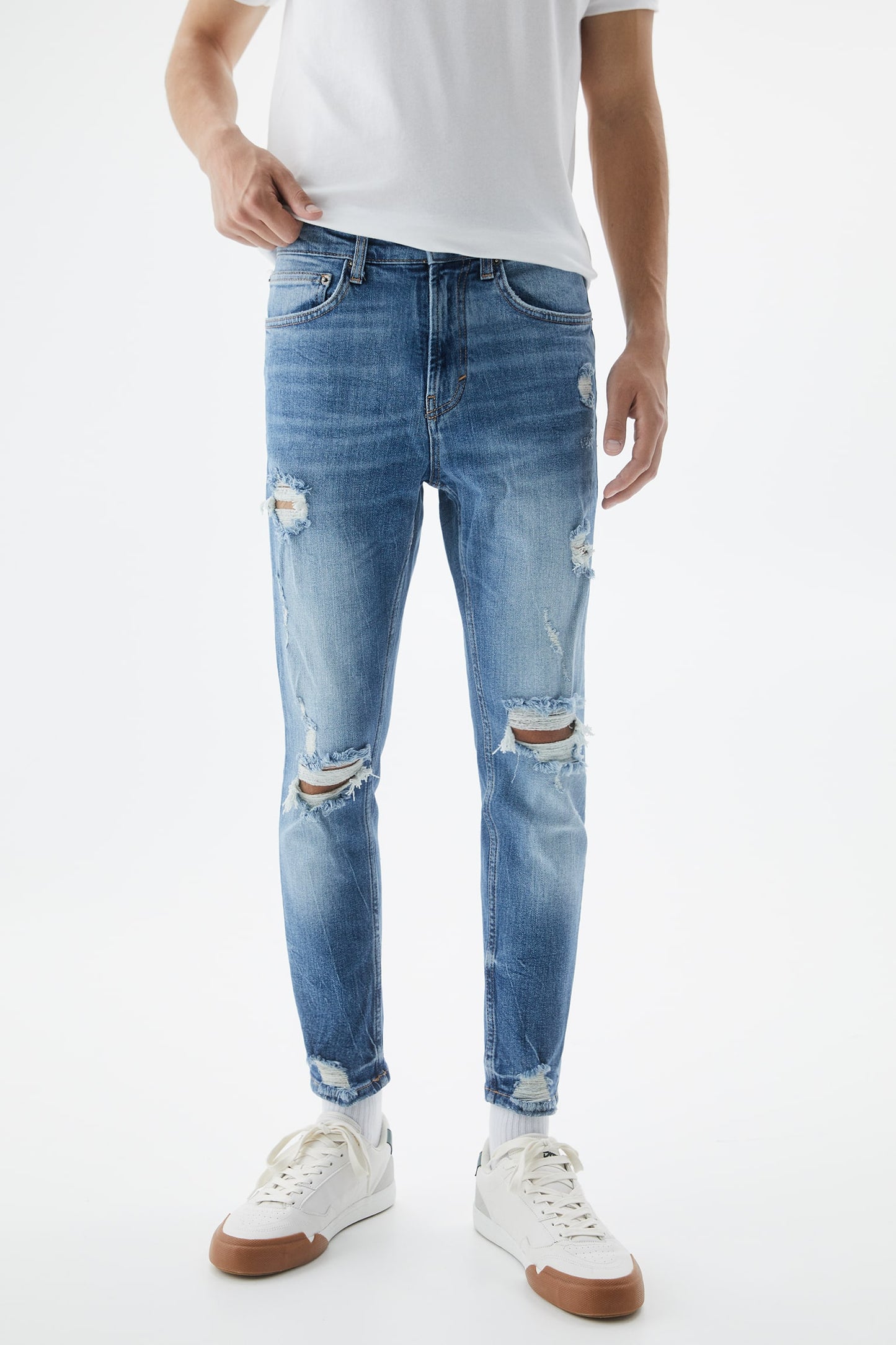 PREMIUM RIPPED SKINNY FIT JEANS