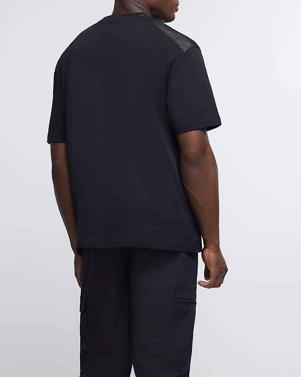 BLACK OVERSIZED FIT UTILITY POCKET T-SHIRT