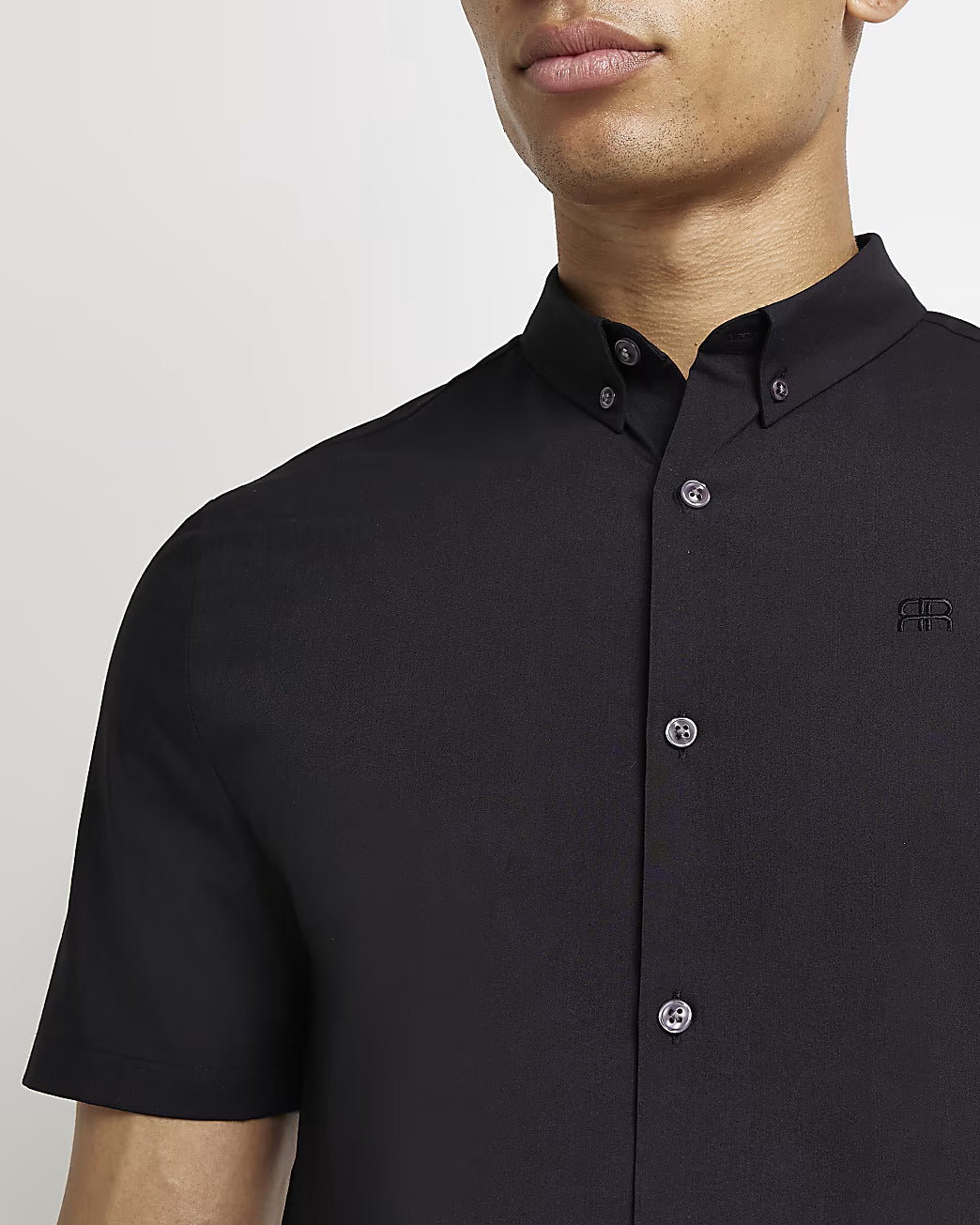 BLACK RR MUSCLE FIT SHORT SLEEVE SHIRT