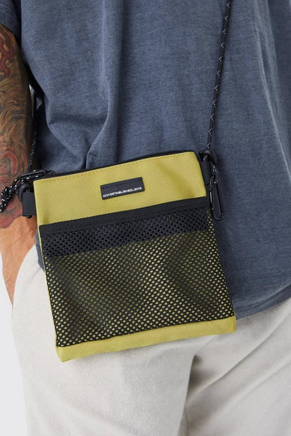NYLON MESSENGER BAG WITH CARABINER