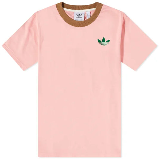 Adicolor 70s tee, Trefoil logo tee, Retro-inspired tee, Adidas tee, Short-sleeved tee, Unisex tee, Comfortable tee, Cotton tee, Regular fit tee, Casual tee,
