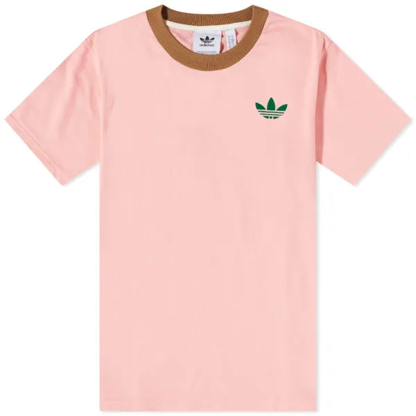 Adicolor 70s tee, Trefoil logo tee, Retro-inspired tee, Adidas tee, Short-sleeved tee, Unisex tee, Comfortable tee, Cotton tee, Regular fit tee, Casual tee,
