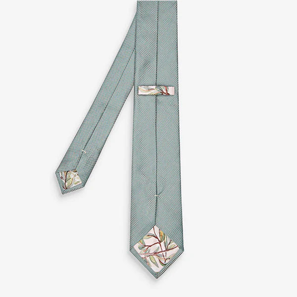 TEXTURED TIE WITH TIE CLIP