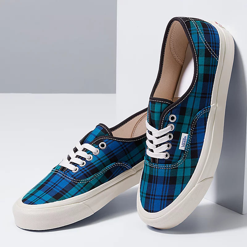 AUTHENTIC 44 DX SHOES