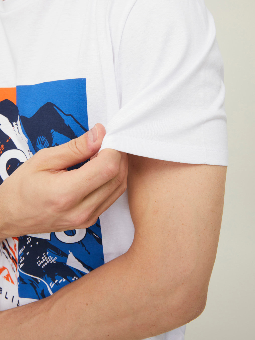 CREW NECK T-SHIRT